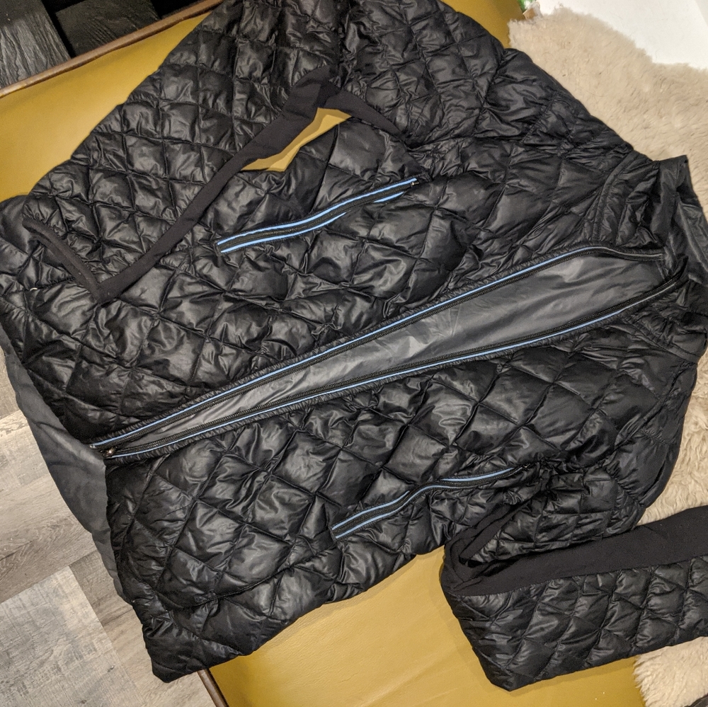 Lululemon black and grey puffy coat size 8
